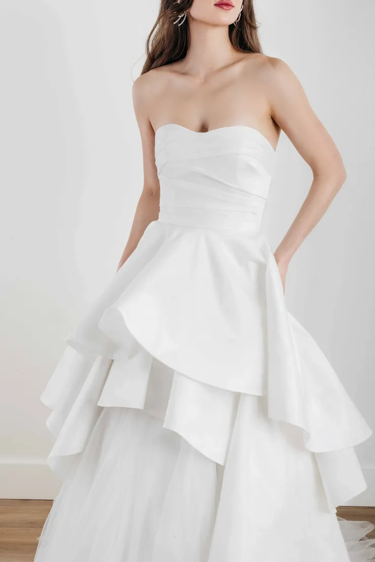 Locket Caterina Style #13217 #2 frontface vertical cropped picture