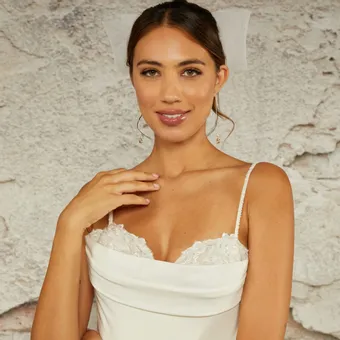 En Vogue E2457 #0 default vertical thumbnail