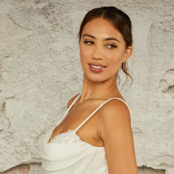 En Vogue E2457 #3 vertical thumbnail