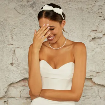 En Vogue HB2410 #2 vertical thumbnail