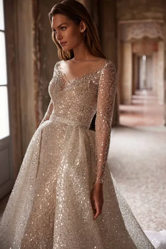 Milla Nova Bohemia #4 frontface vertical cropped thumbnail