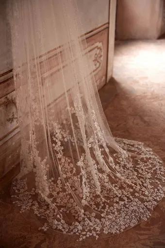 Milla Nova Mabel #1 vertical thumbnail