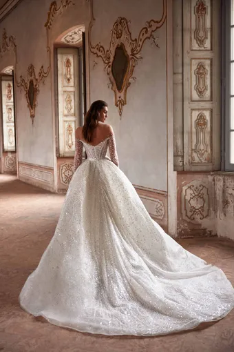 Milla Nova Mabel #4 backface vertical thumbnail