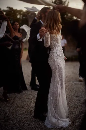 Milla Nova Montana #15 vertical thumbnail