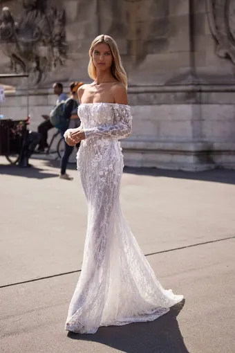 Milla Nova Montana #20 frontface vertical thumbnail