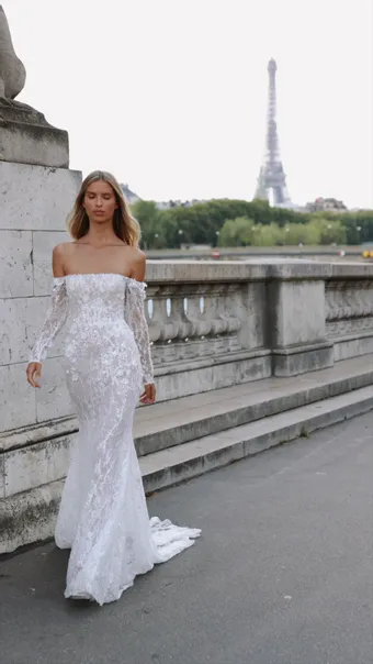 Milla Nova Montana #21 frontface vertical thumbnail