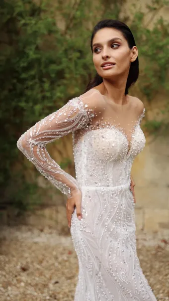 Milla Nova Nivea #11 frontface vertical cropped thumbnail