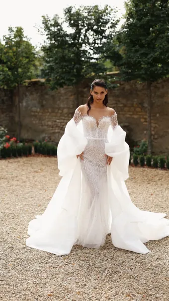 Milla Nova Nivea #14 frontface vertical thumbnail