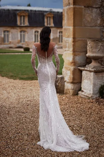 Milla Nova Nivea #6 backface vertical thumbnail