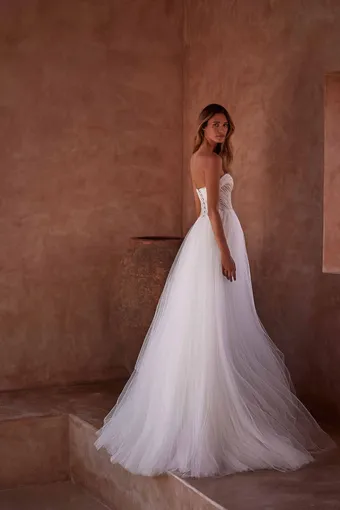 Milla Nova River #1 vertical thumbnail