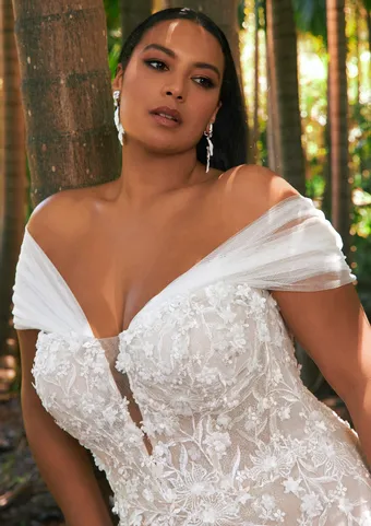 Pronovias Baikal #1 frontface vertical cropped thumbnail