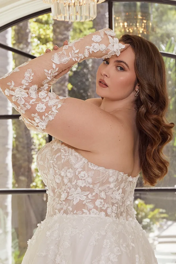 Casablanca Bridal Style #2570C #7 backface vertical cropped picture