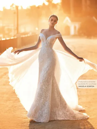 Pronovias Altair #1 vertical thumbnail