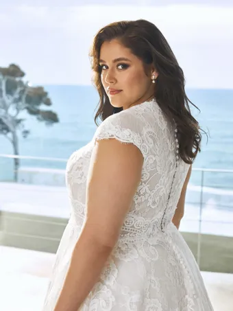 Pronovias Rita #1 vertical thumbnail