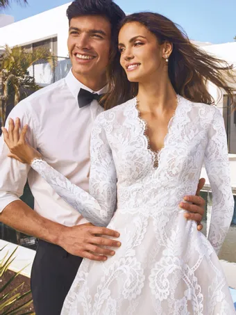 Pronovias Rita #2 vertical thumbnail