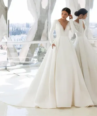Pronovias Hepburn #0 default vertical thumbnail