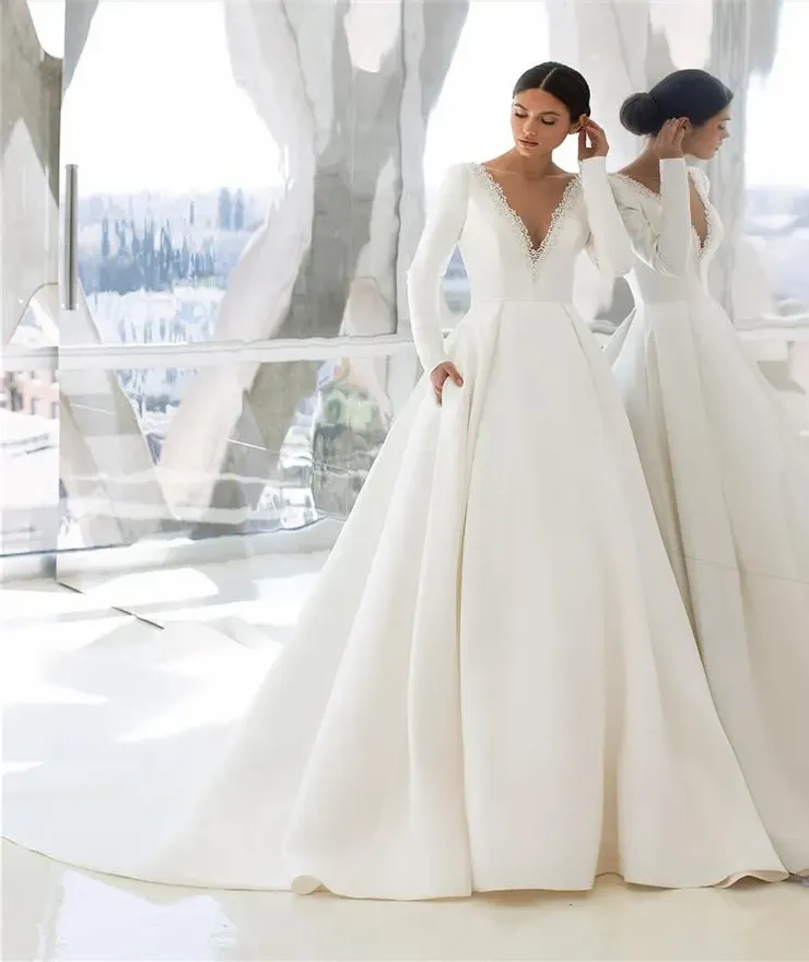 Pronovias Hepburn Image