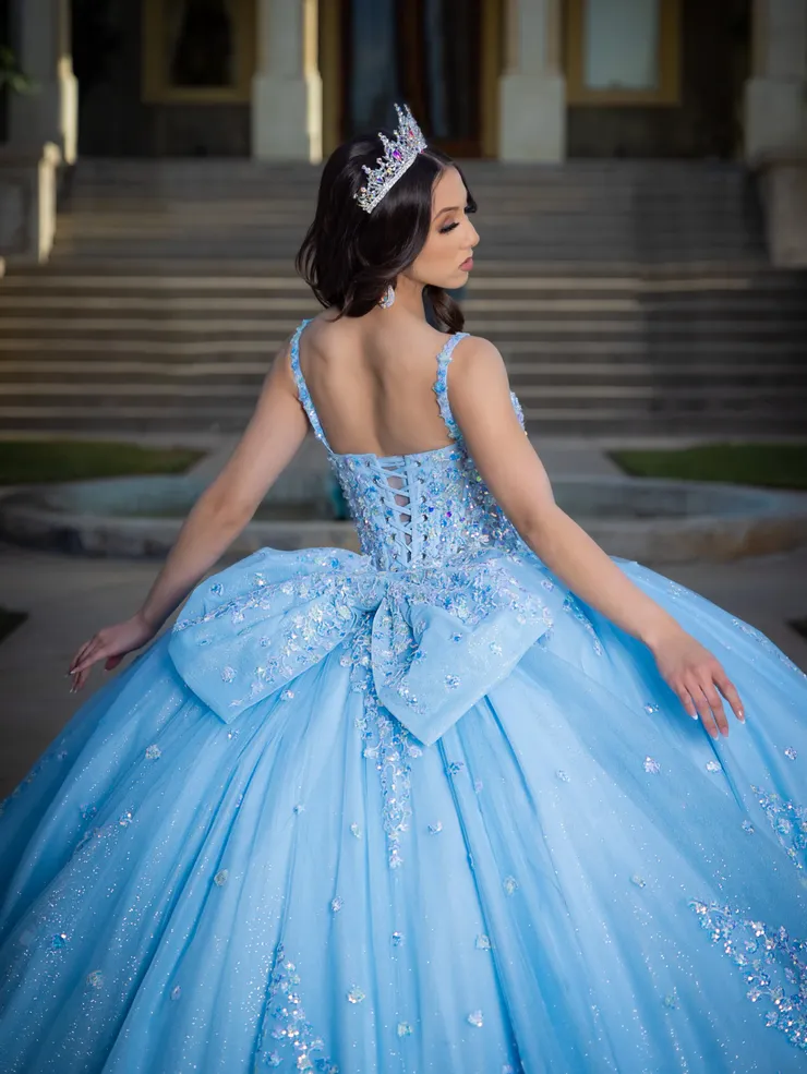 LizLúo Quince Style #26086 #10 backface vertical cropped picture
