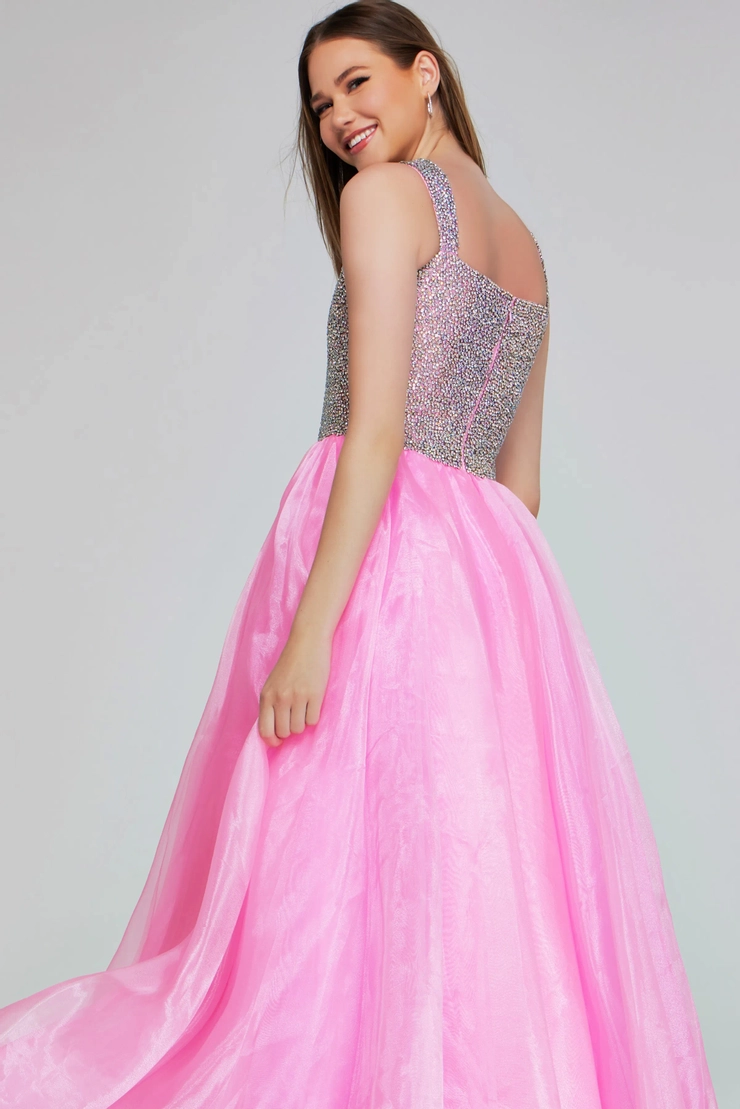 Jovani Style #K38261 #3 backface vertical cropped picture