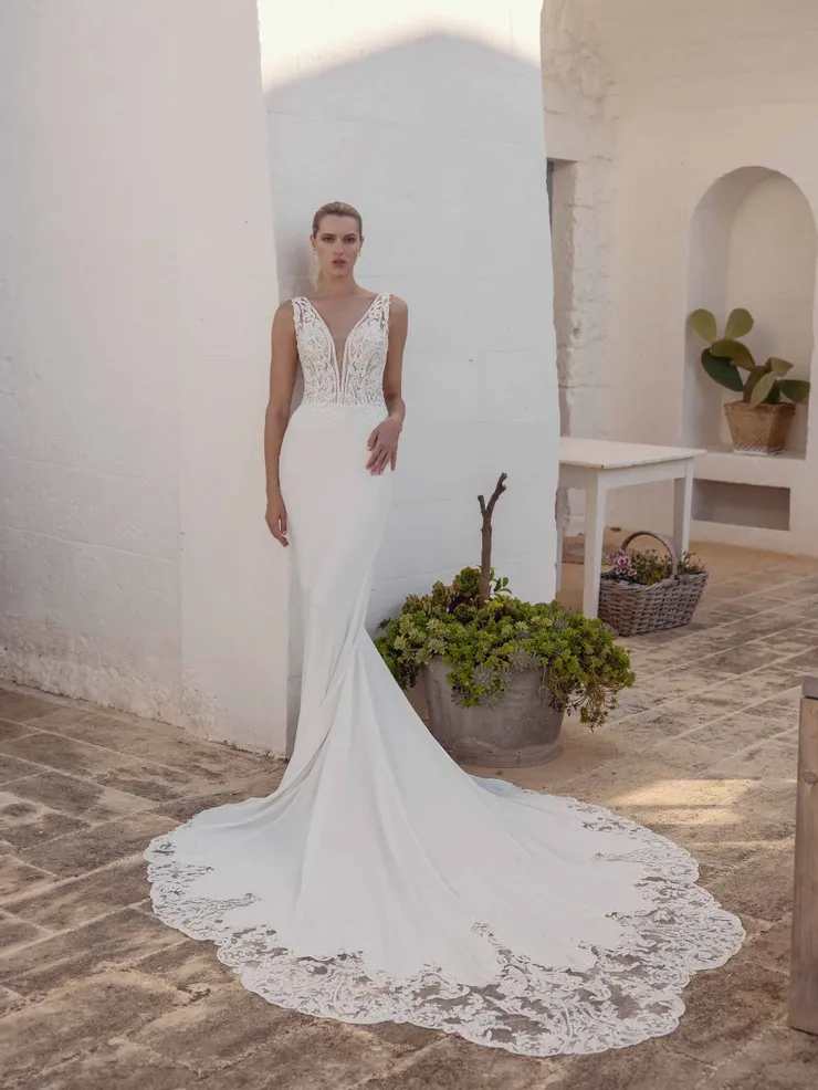 Modeca Style No. Alouise Was: €2150 | Now Only: €995 Default Thumbnail Image