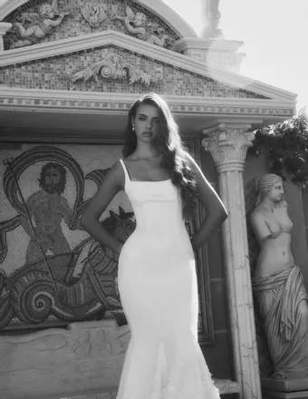 Leah Da Gloria Style #Astor #3 frontface vertical thumbnail