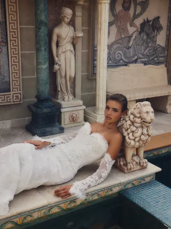 Leah Da Gloria Style #Catalina #7 frontface vertical cropped thumbnail