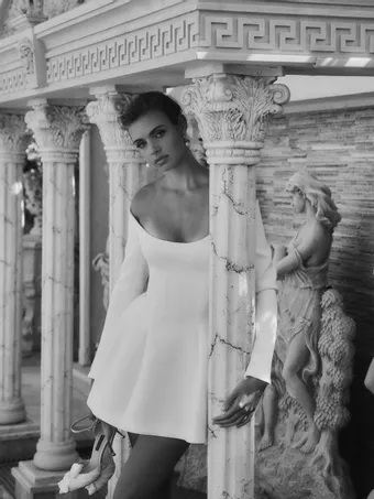 Leah Da Gloria Style #Lulu #3 frontface vertical thumbnail