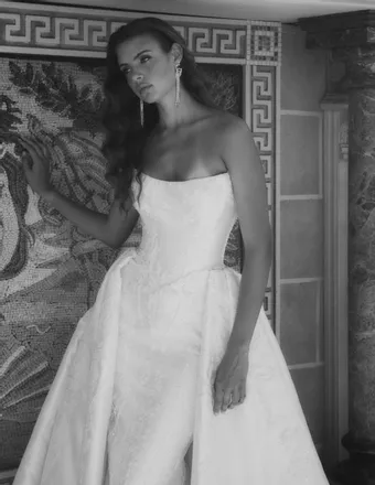 Leah Da Gloria Marie + Overskirt #4 frontface vertical cropped thumbnail