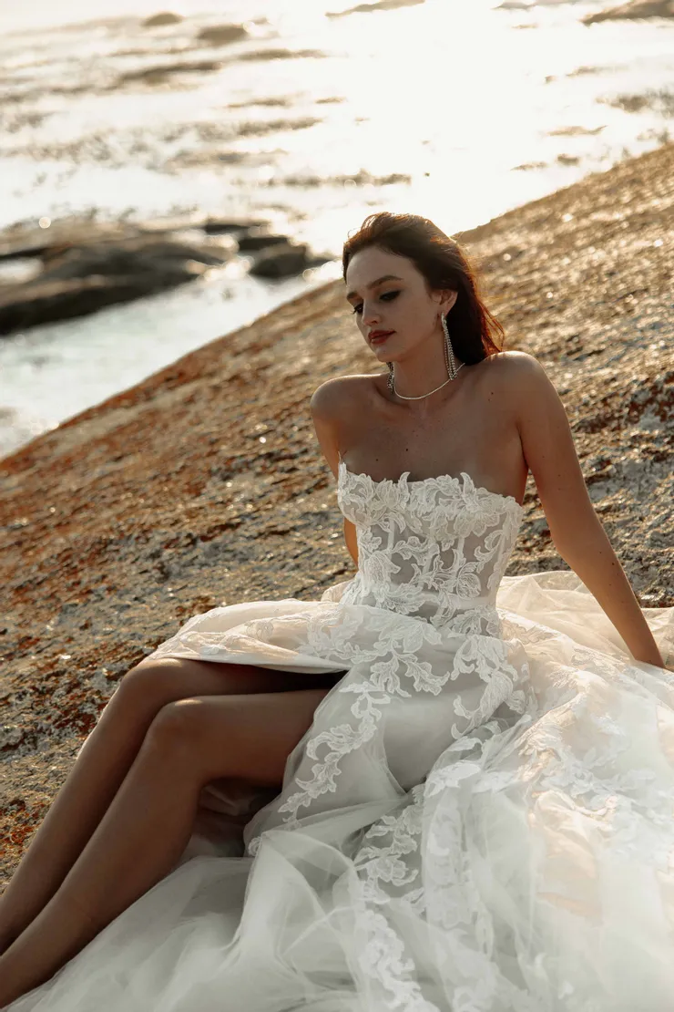 Alena Leena | Wander Atelier - Hibiscus | Wander Atelier