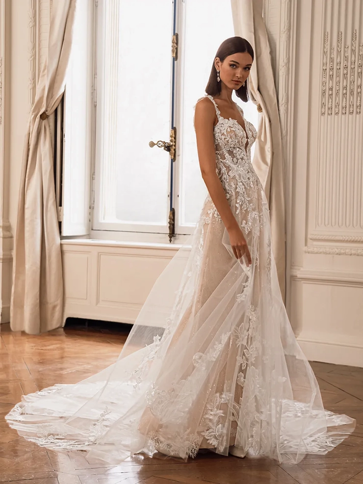 Élysée Style #Femie #1 frontface vertical picture