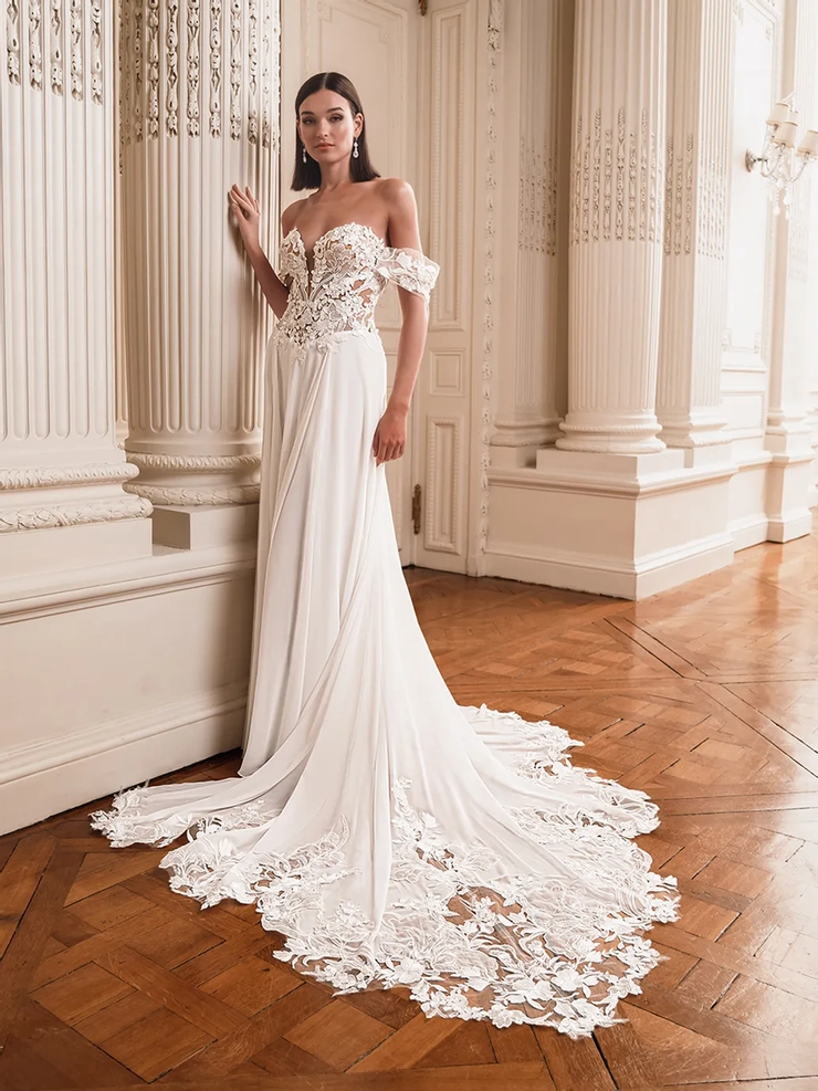 Élysée Firouze #1 frontface vertical picture