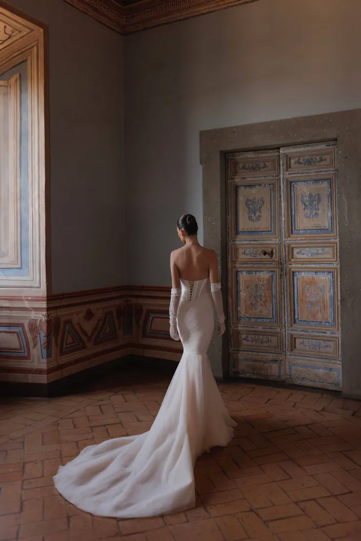 Wona Concept Backface Thumbnail Image