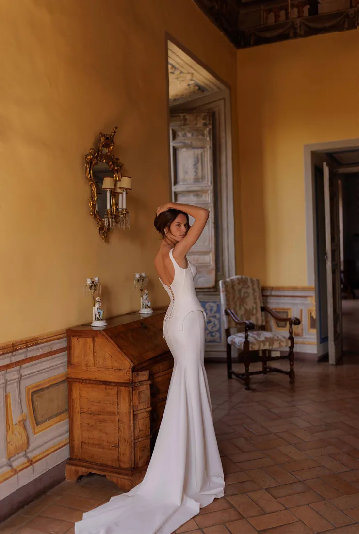 Wona Concept Backface Thumbnail Image