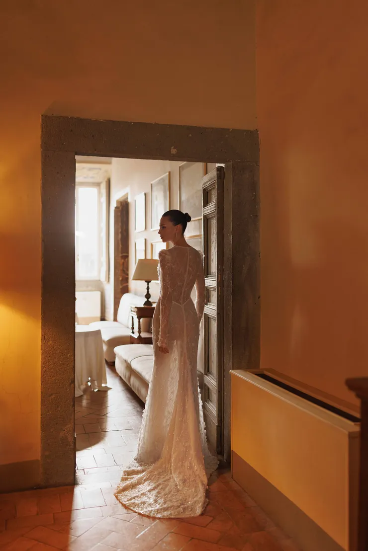 Wona Concept Backface Thumbnail Image