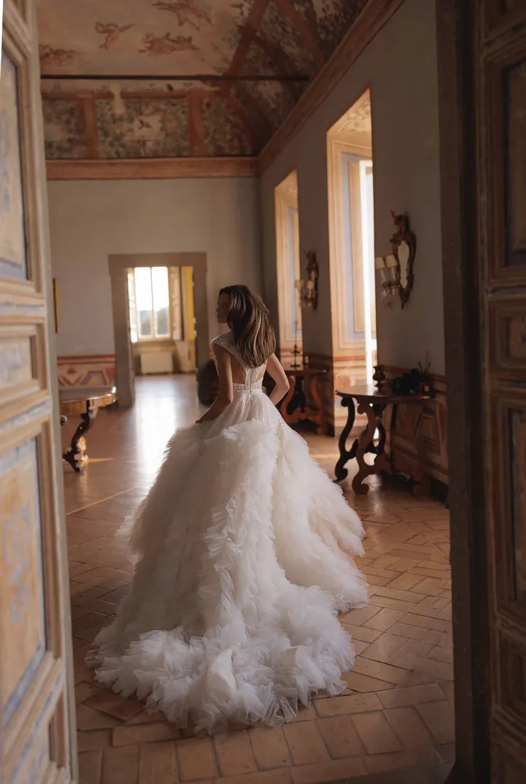 Wona Concept Backface Thumbnail Image