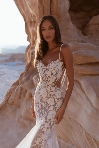 Julie Vino Style #2602 #3 frontface vertical cropped thumbnail