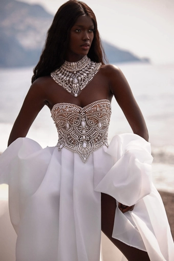 Julie Vino Style #2506 #6 frontface vertical cropped thumbnail