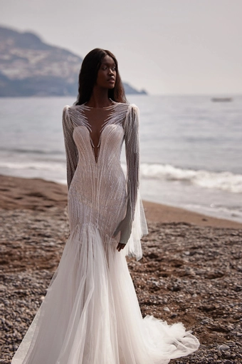 Julie Vino Style #2507 #4 frontface vertical cropped thumbnail