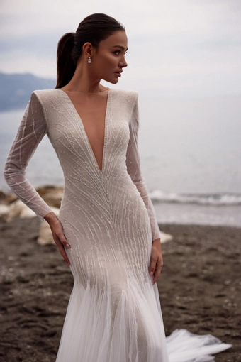 Julie Vino Style #2509 #2 frontface vertical cropped thumbnail