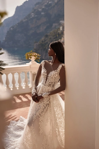 Julie Vino Style #2510 #2 frontface vertical cropped thumbnail