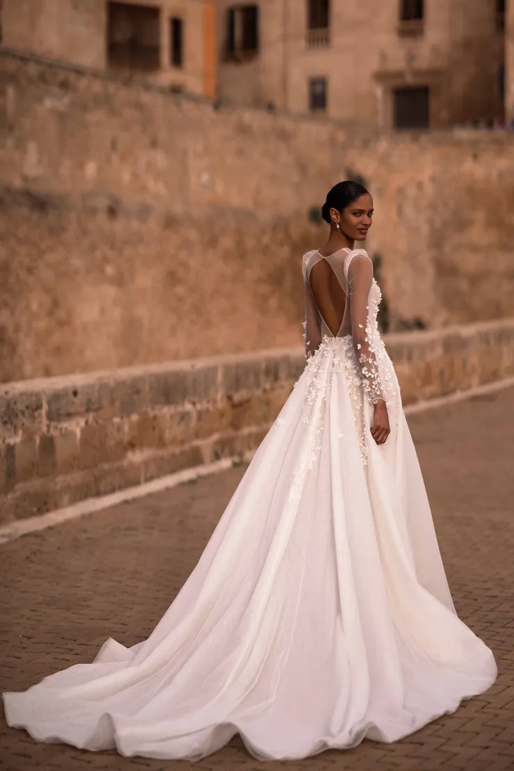 Wona Concept Backface Thumbnail Image