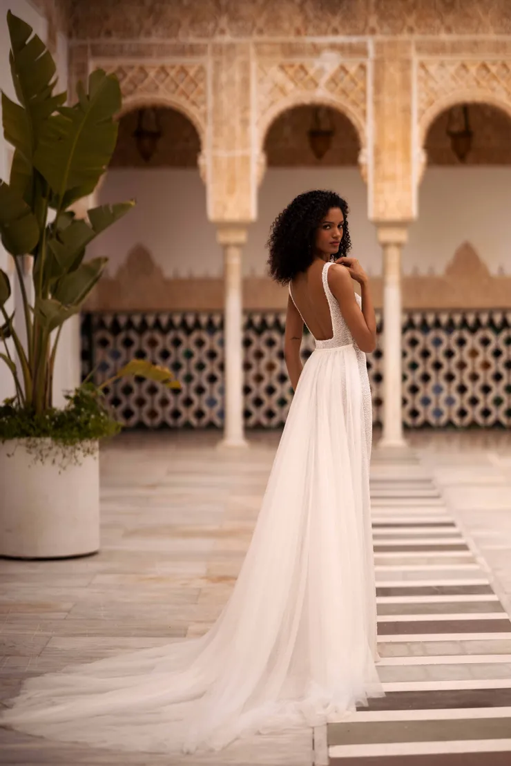 Wona Concept Backface Thumbnail Image