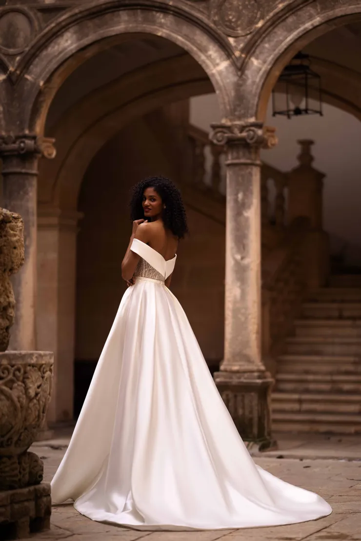 Wona Concept Backface Thumbnail Image