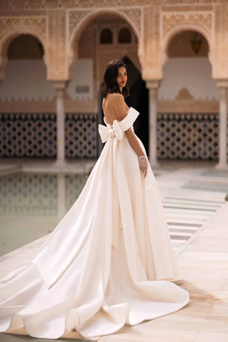 Wona Concept Backface Thumbnail Image