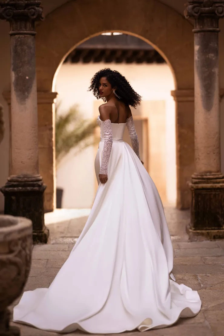 Wona Concept Backface Thumbnail Image