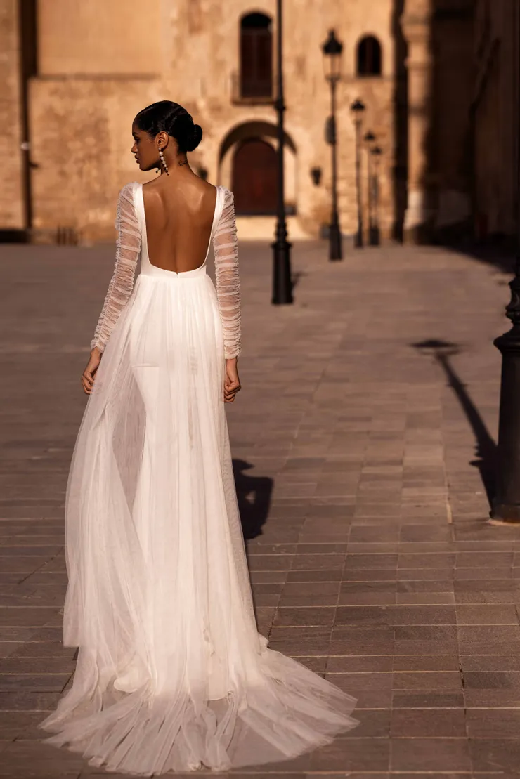 Wona Concept Backface Thumbnail Image