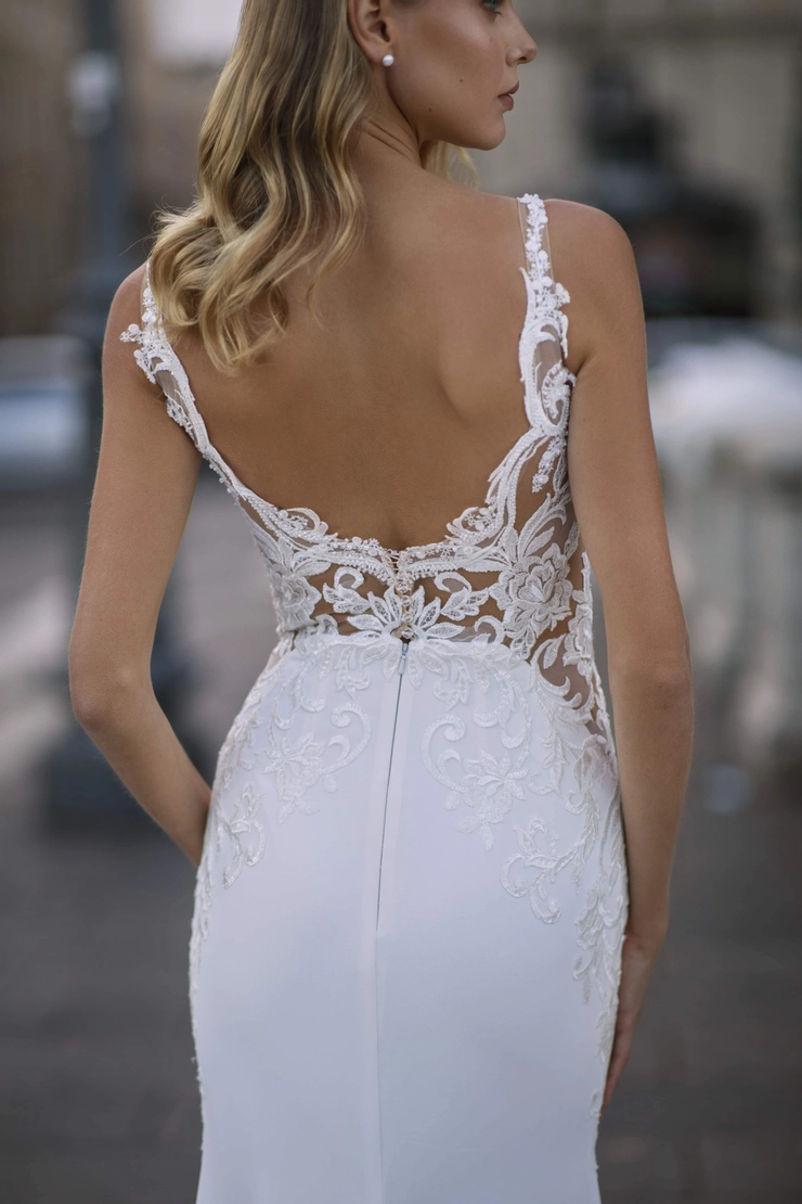 Henri's Private Collection Style #YD18180 #5 backface vertical cropped picture