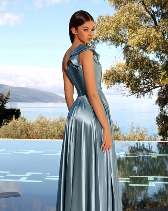 Nicoletta NC2062 #19 backface vertical cropped thumbnail