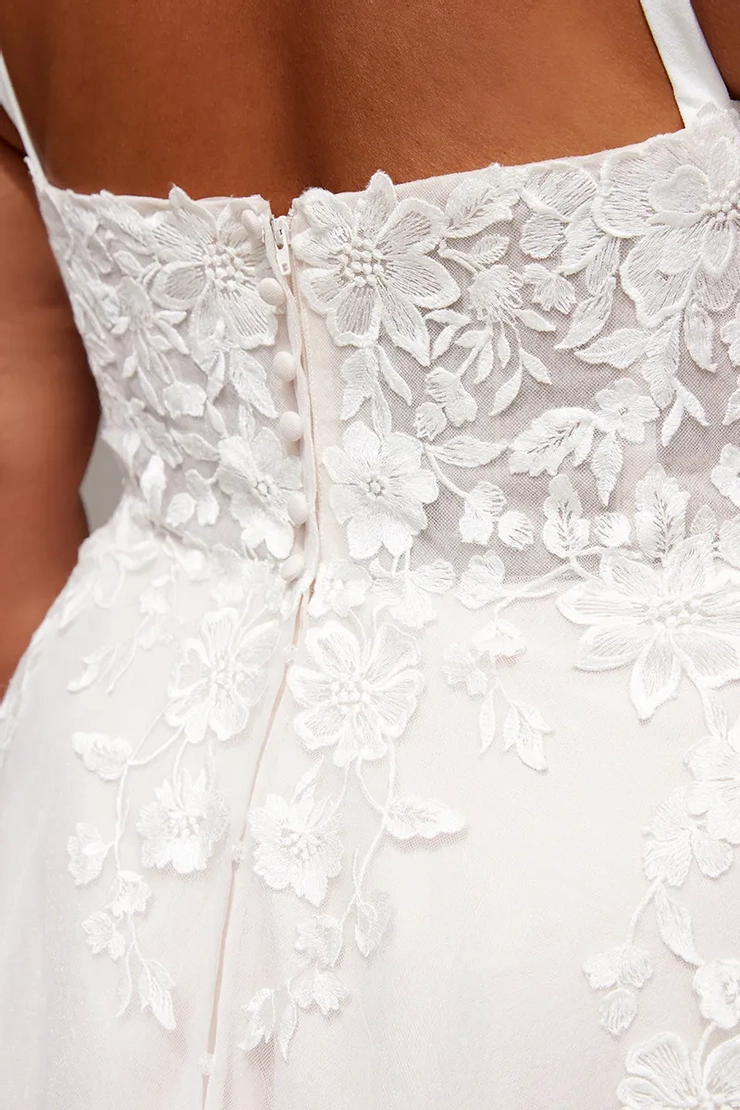 Stella York 7899 #11 backface vertical cropped picture