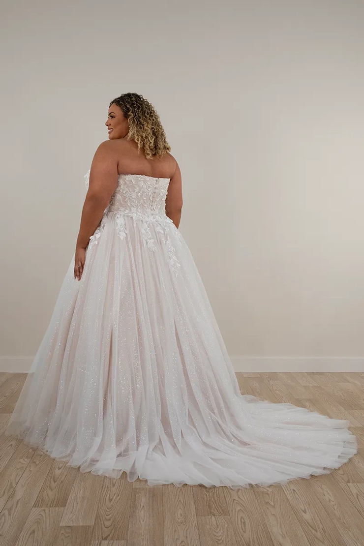 Stella York Plus Size | Mimi's Bridal and Formalwear - 7974